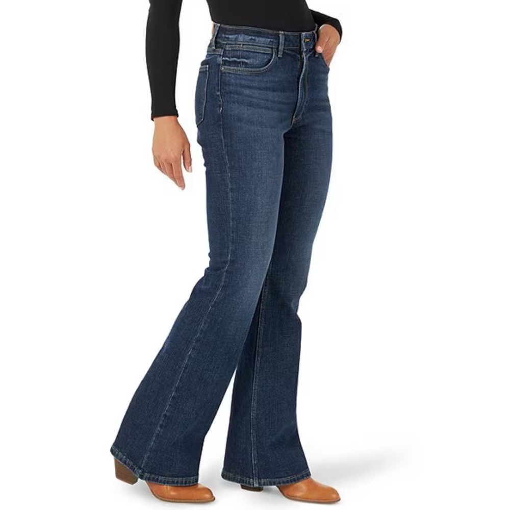 💙Women's Wrangler Blue fierce Flare Jeans